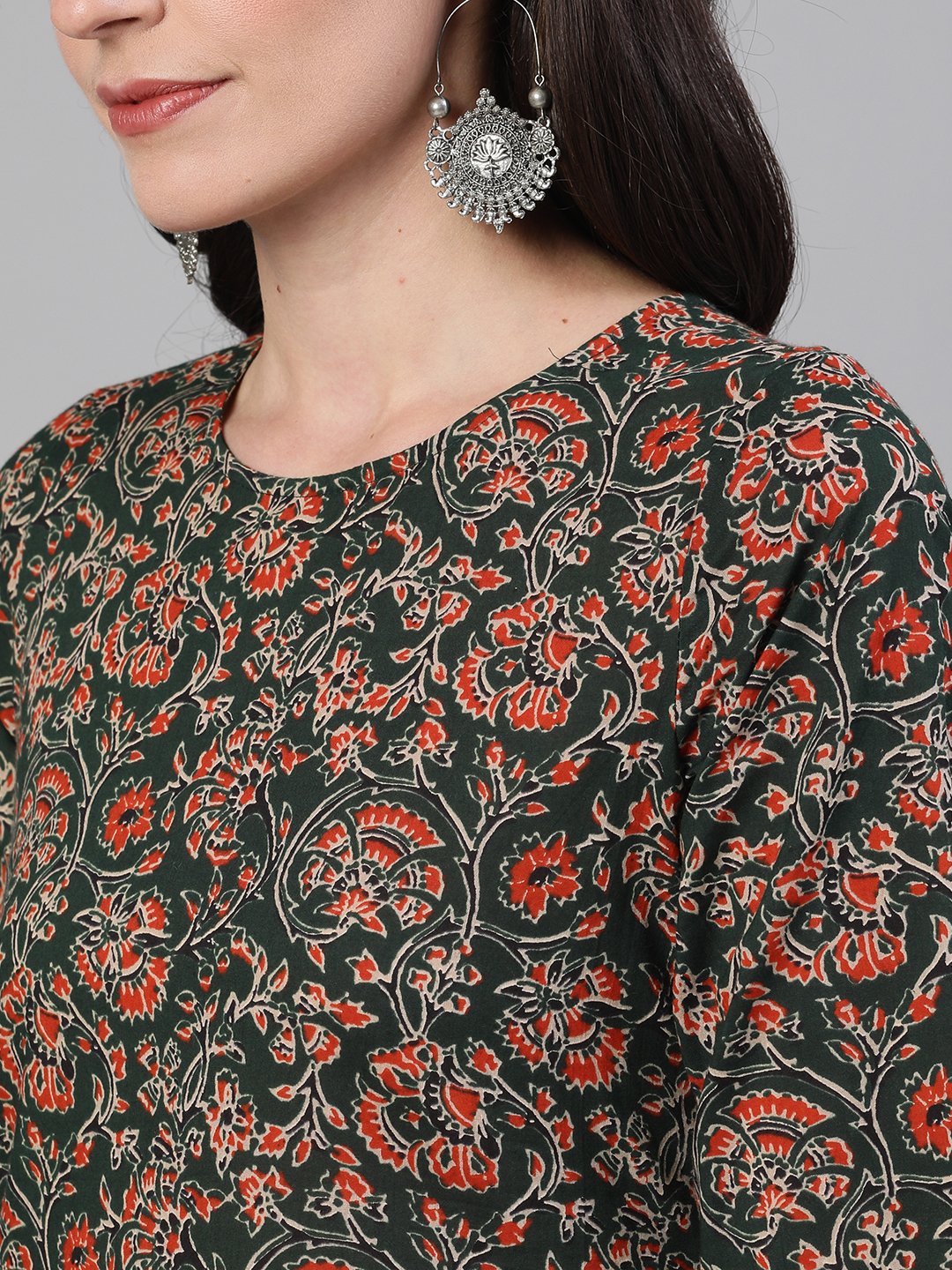 Women's Green And Orange Three-Quarter Sleeves Straight Kurta With Palazzo With Pockets And Face Mask