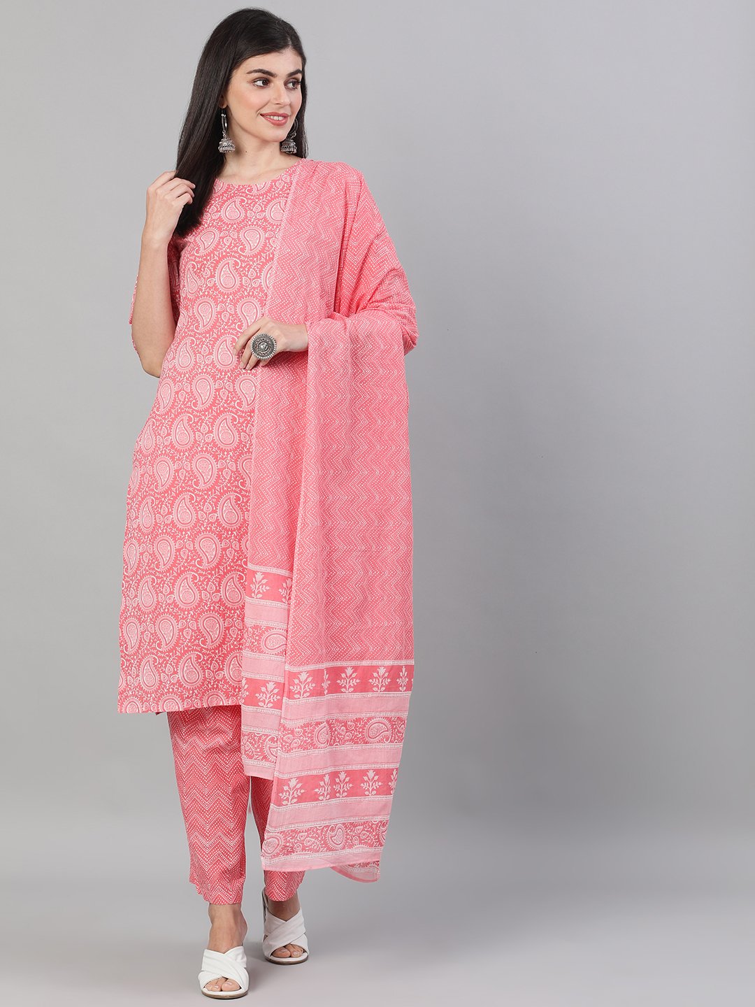 Women's Pink Three-Quarter Sleeves Ethnic Motif Printed Straight Kurta-Palazzo With Pockets And Dupatta