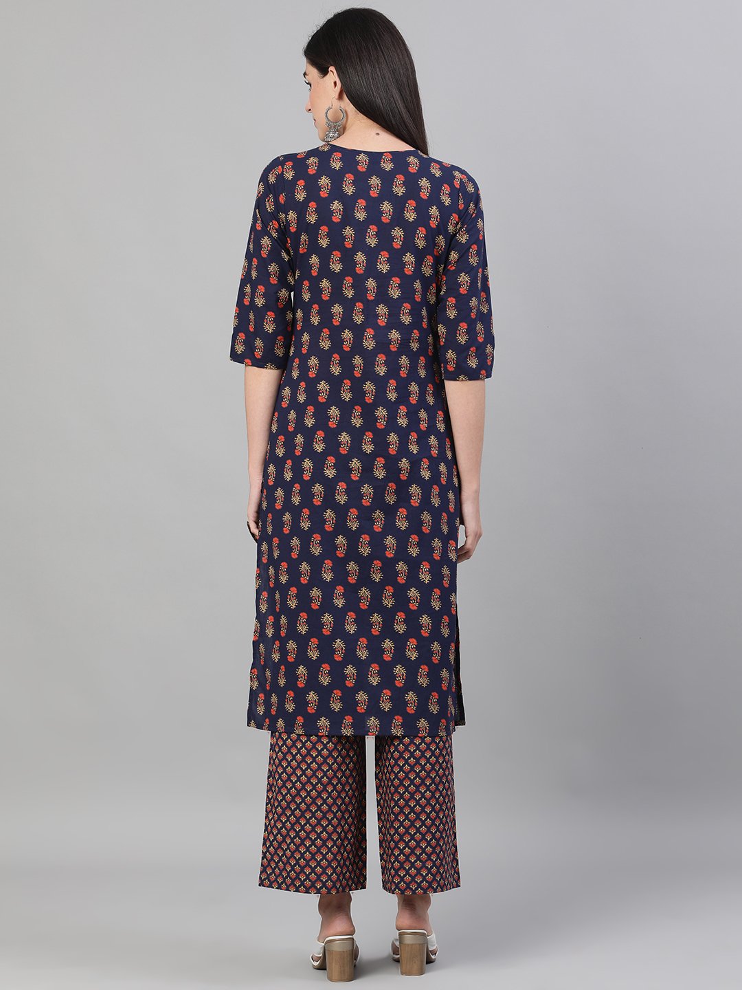Women's Blue Three-Quarter Sleeves Floral Printed Kurta And Palazzo With Pockets