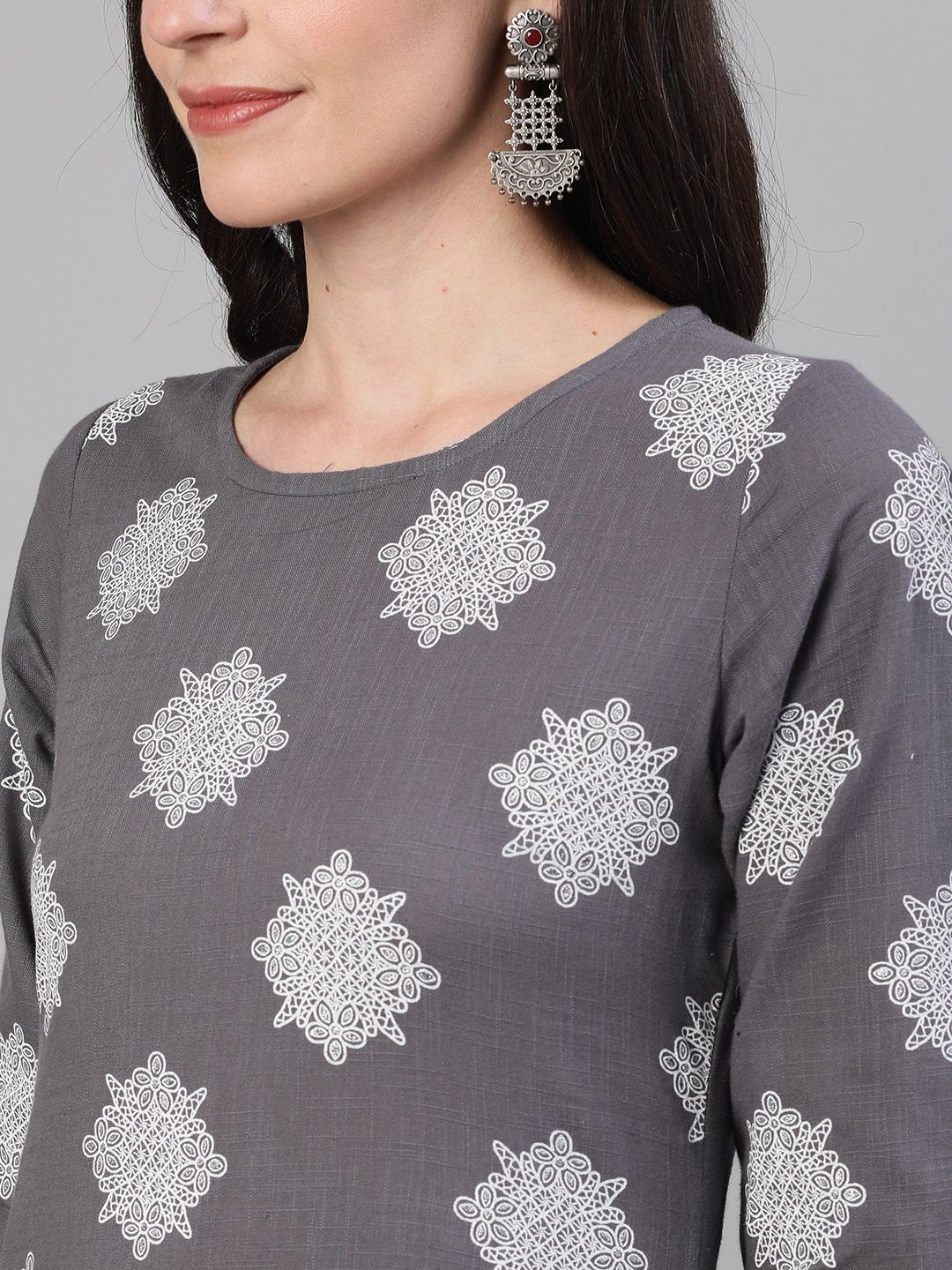 Women's Steel Grey Three-Quarter Sleeves Printed Kurta-Palazzo With Pockets And Face Mask