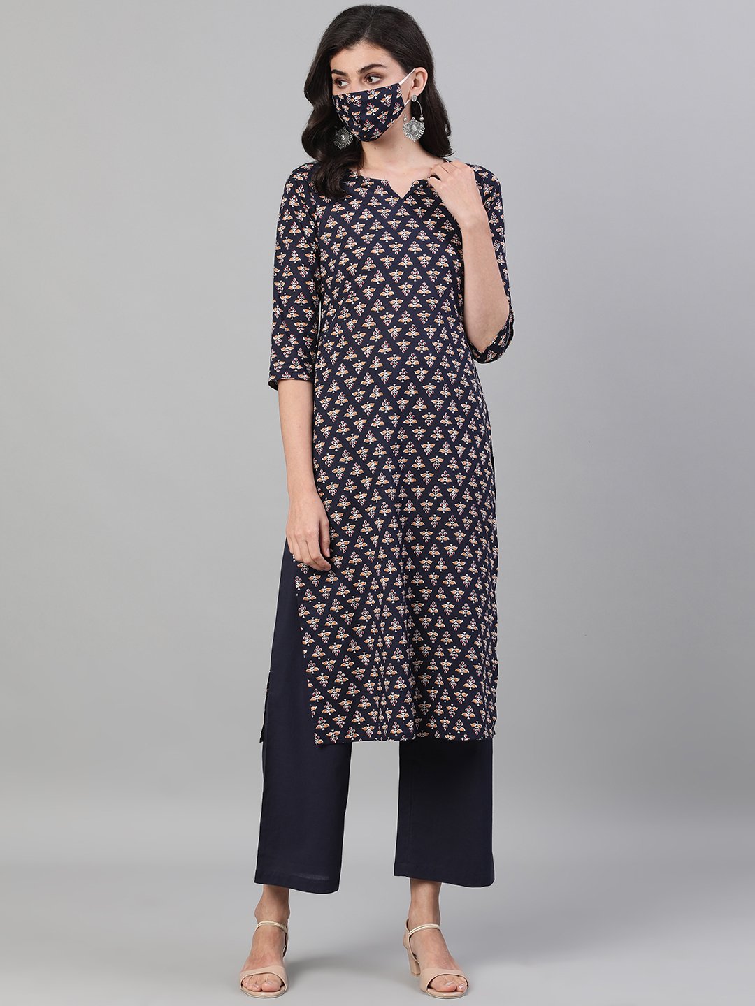 Women's Black Three-Quarter Sleeves Printed Kurta-Palazzo With Pockets And Face Mask