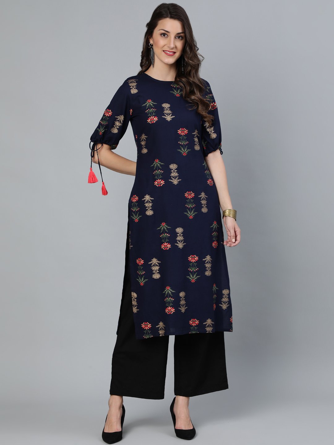 Women's Navy Blue Floral Printed Straight Kurta With Round Neck & Three Qauter Sleeves