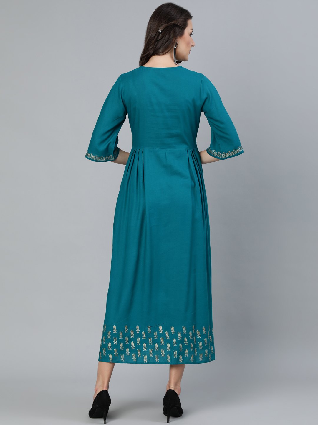 Women's Green & Gold Block Printed Dress With Three Quarter Sleeves