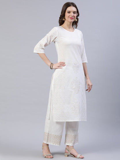 Women's Off-White Block Printed Straight Kurta With Palazo & Dupatta