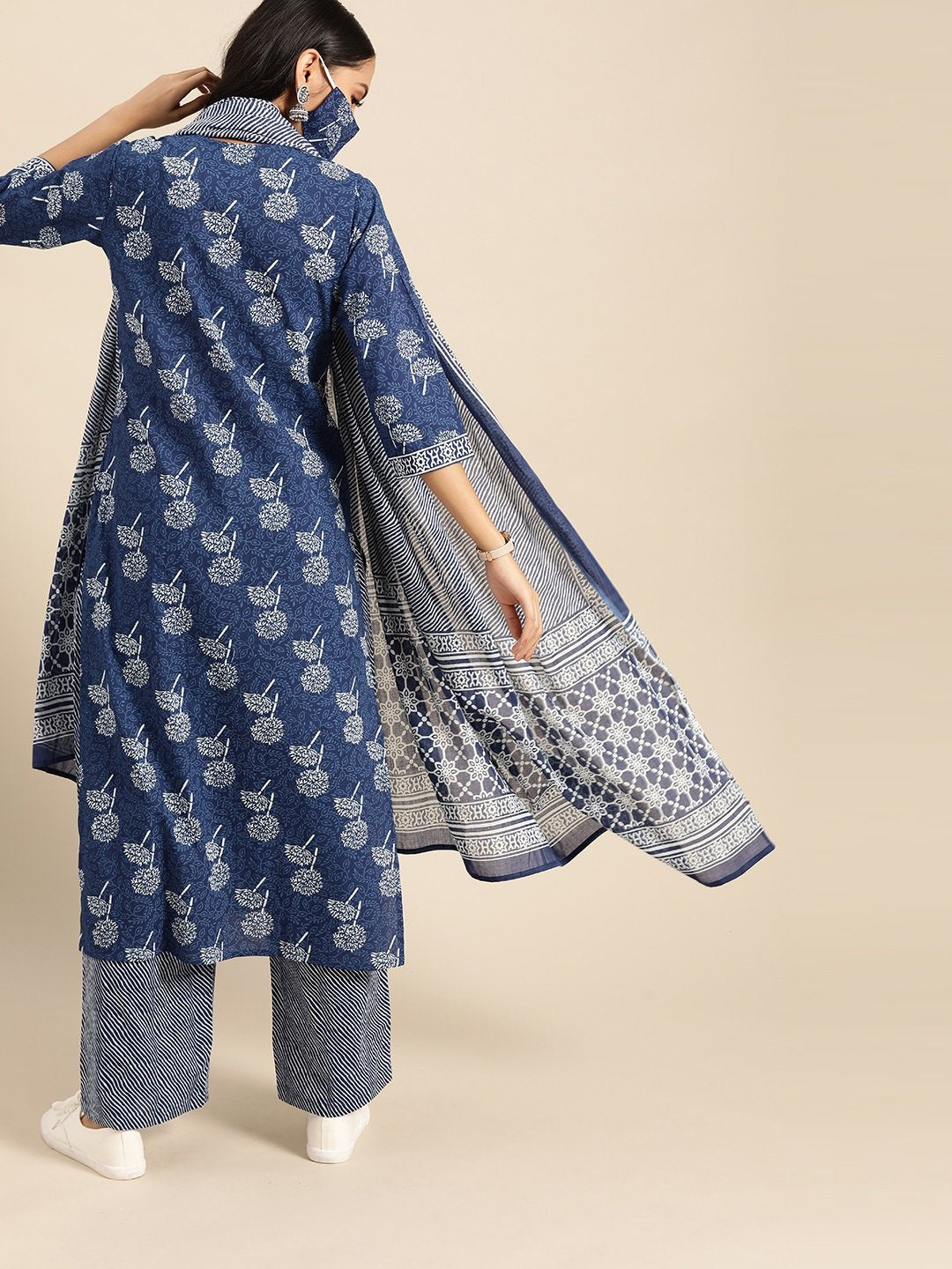 Women's Indigo Three-Quarter Sleeves Straight Kurta With Palazzo & Striped Dupatta