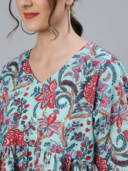 Women's Green Printed Top With V Neck & Three Quarter Sleeves