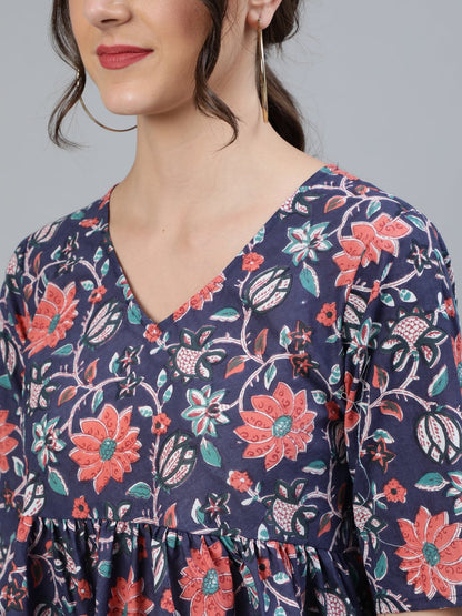 Women's Blue Printed Top With V Neck & Three Quarter Sleeves