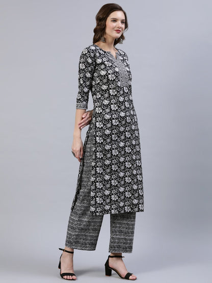 Women's Black & Whites Floral Printed Straight Kurta With Palazo & Dupatta