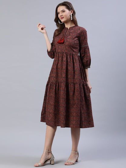 Women's Maroon Printed Dress With Three Quarter Sleeves