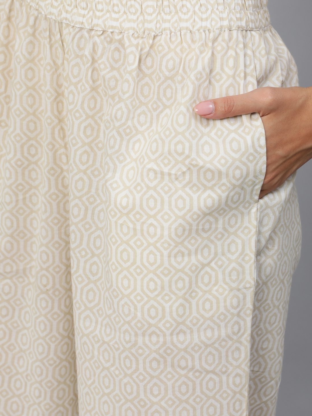 Women's Cream & Red Embroidered Straight Kurta Set With Plazo & Wrinkled Dupatta