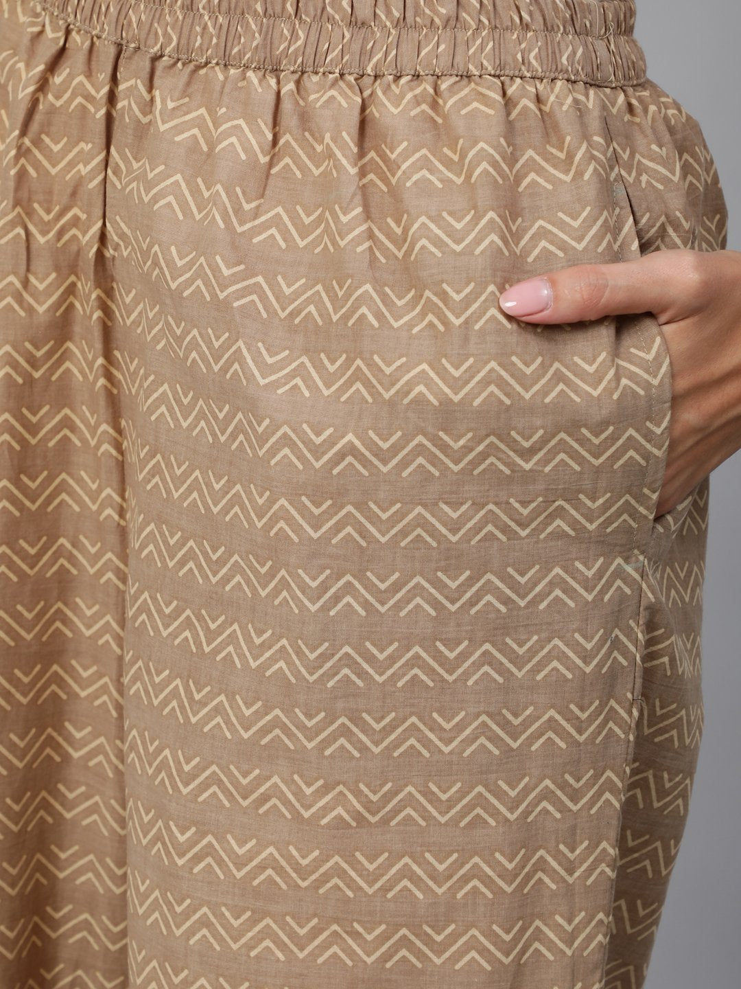 Women's Grey Printed Straight Kurta Set With Plazo &  Dupatta
