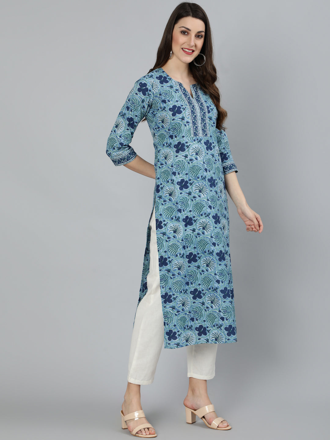 Women's Blue Floral Printed Straight Kurta With Three Quarter Sleeves
