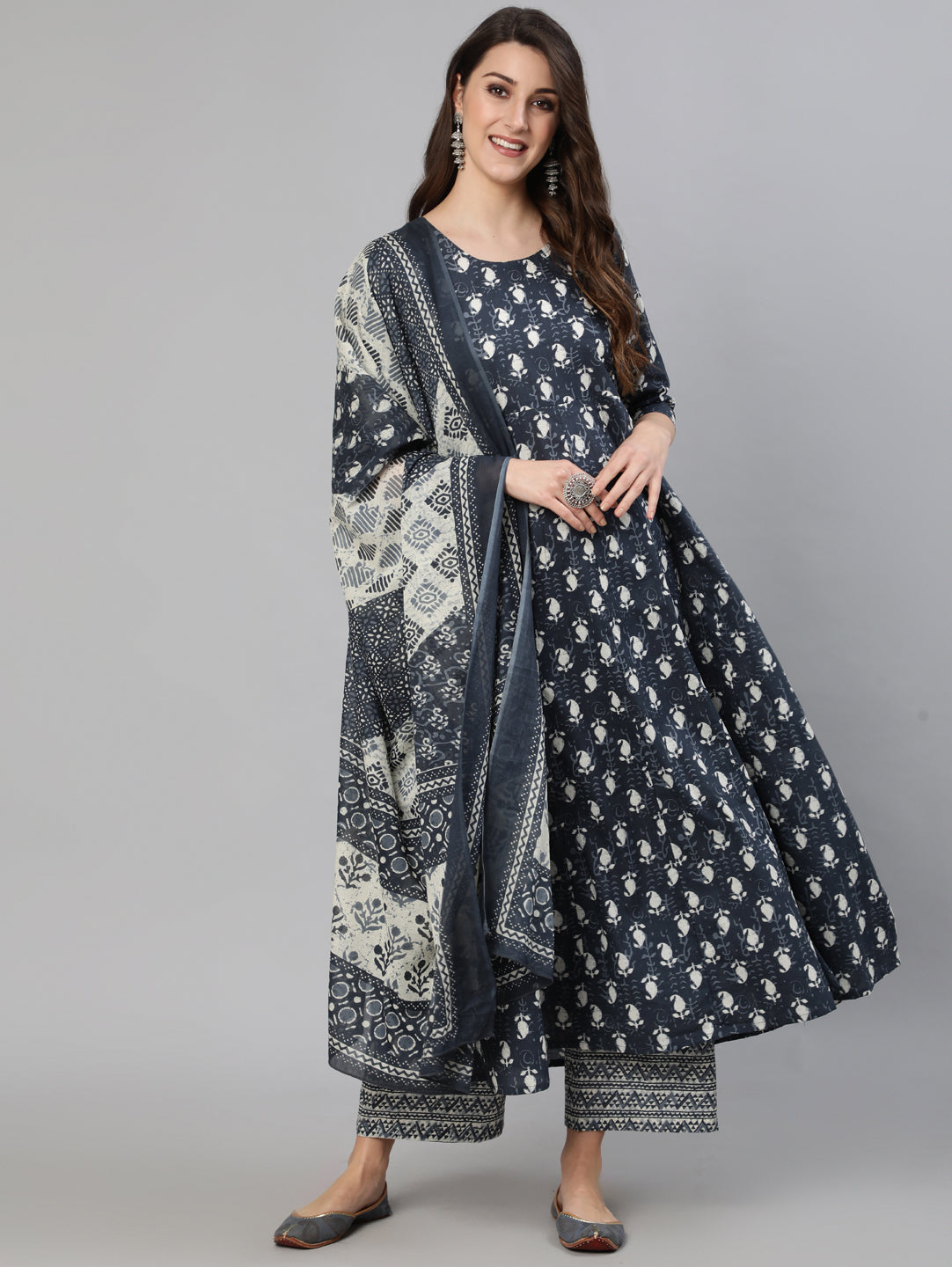 Women's Grey Ethnic Motif Printed Flared Kurta With Trouser And Dupatta