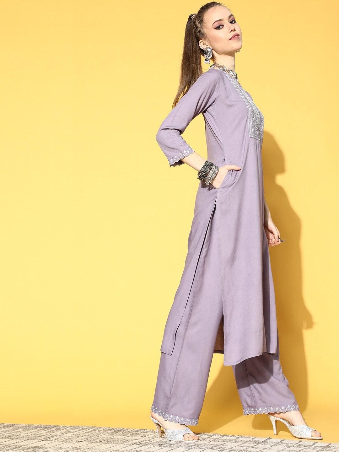 Women's Lavender Embroidered Straight Kurta With Plazo & Dupatta