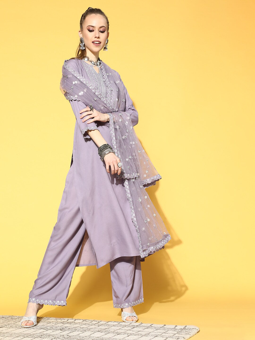 Women's Lavender Embroidered Straight Kurta With Plazo & Dupatta