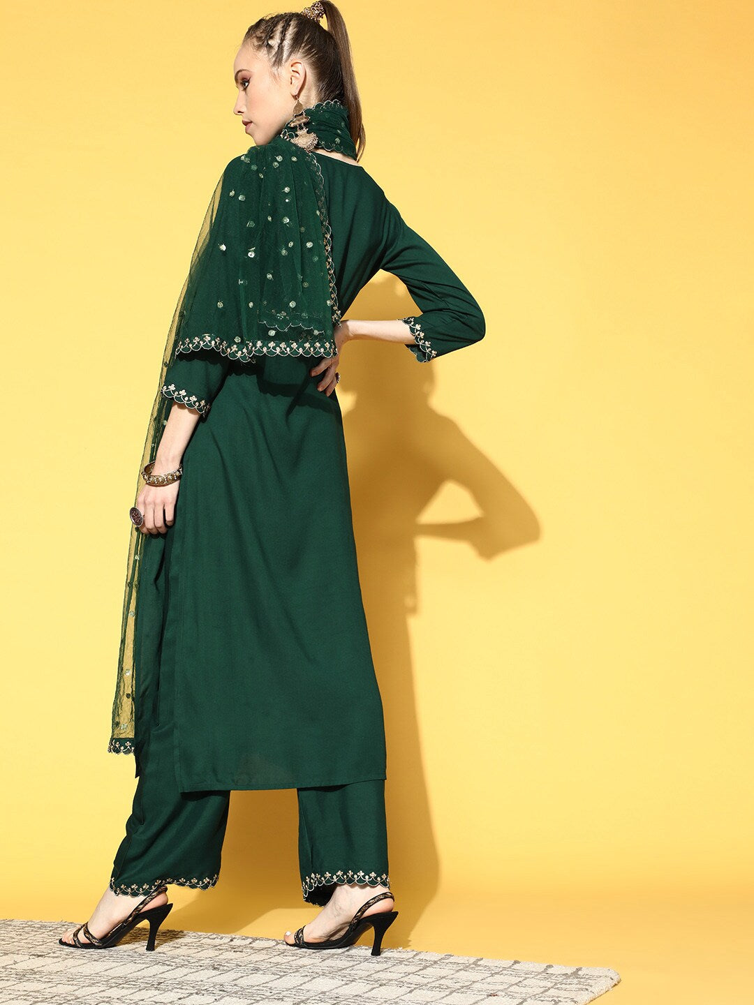 Women's Green Embroidered Straight Kurta With Plazo & Dupatta