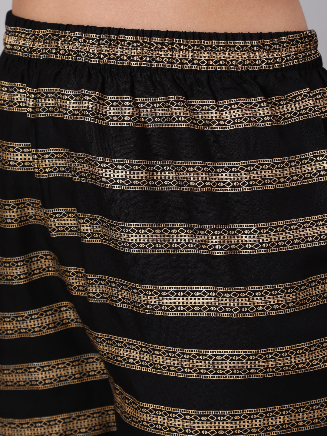 Women's Black & Gold Ethnic Printed Kurta With Palazzo & With Net Dupatta