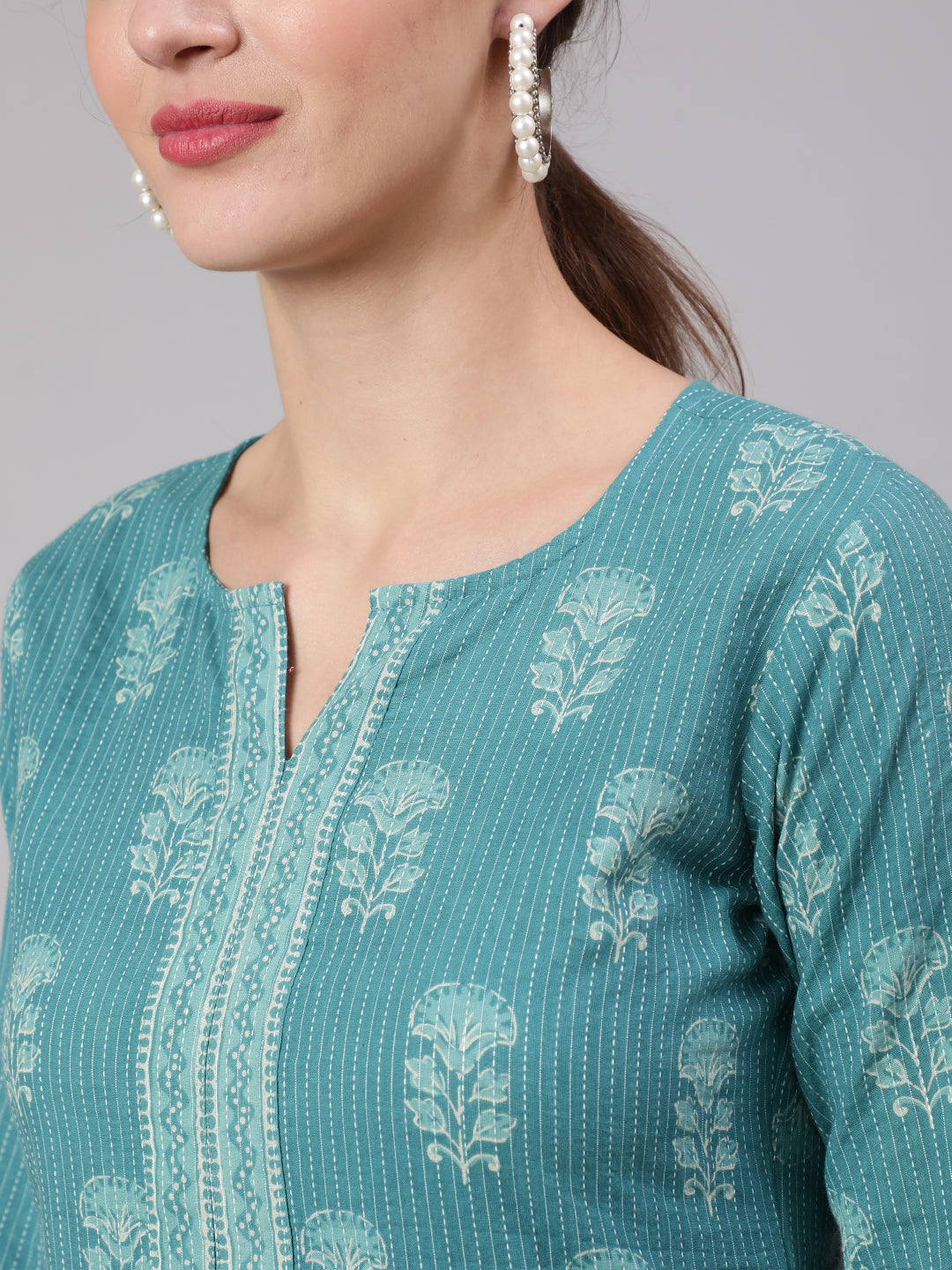 Women's Sea Green Printed Straight Kurta With White Solid Trouser