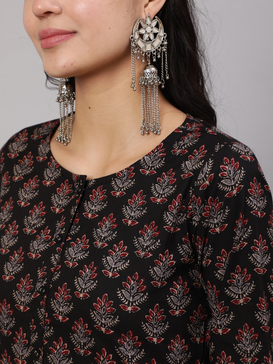 Women's Black Ethnic Printed Straight Kurta With Trouser