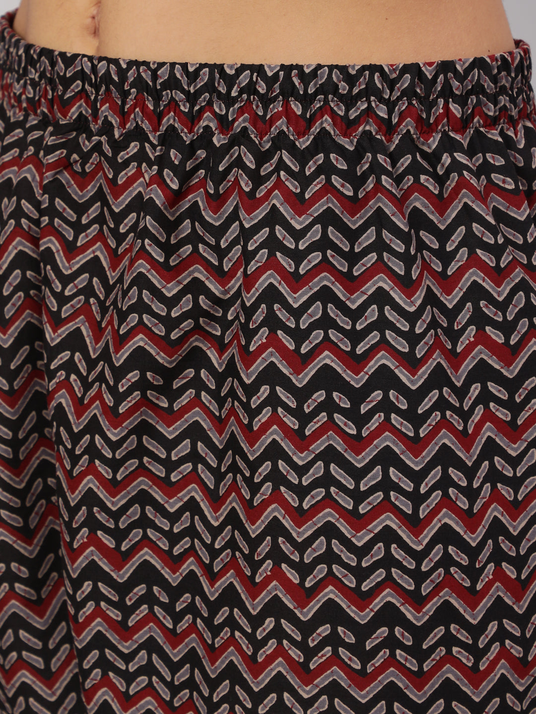 Women's Black Ethnic Printed Straight Kurta With Trouser