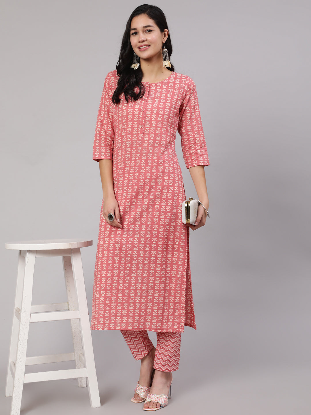 Women's Pink Ethnic Printed Straight Kurta With Trouser