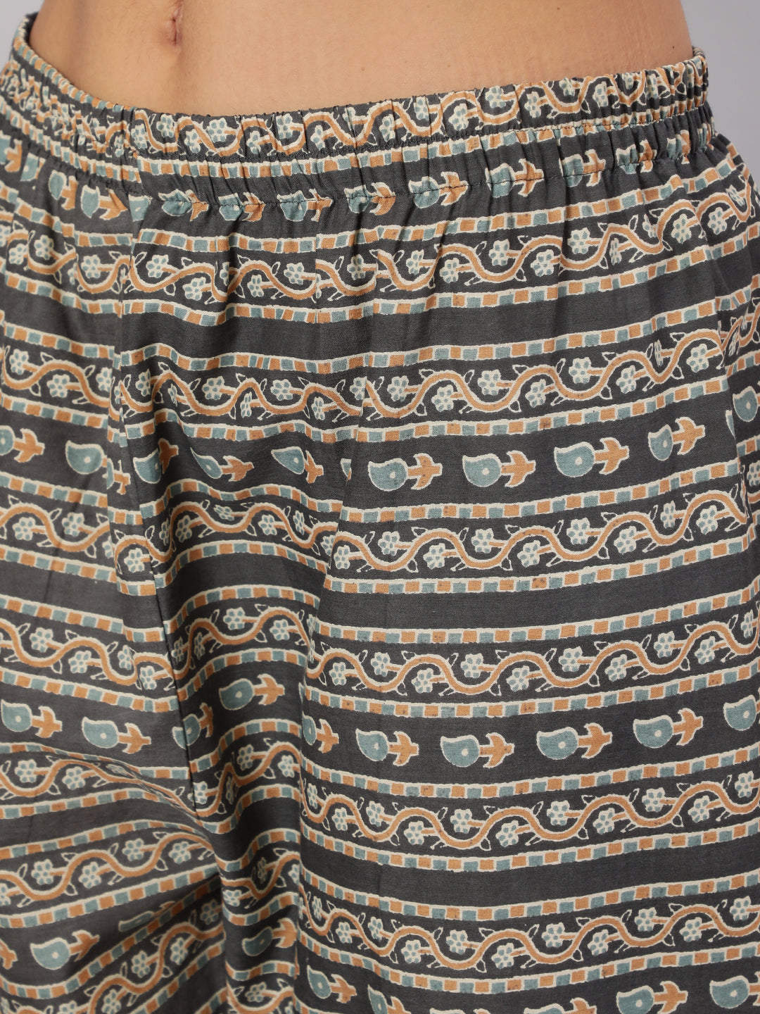 Women's Grey Printed Straight Kurta With Trouser