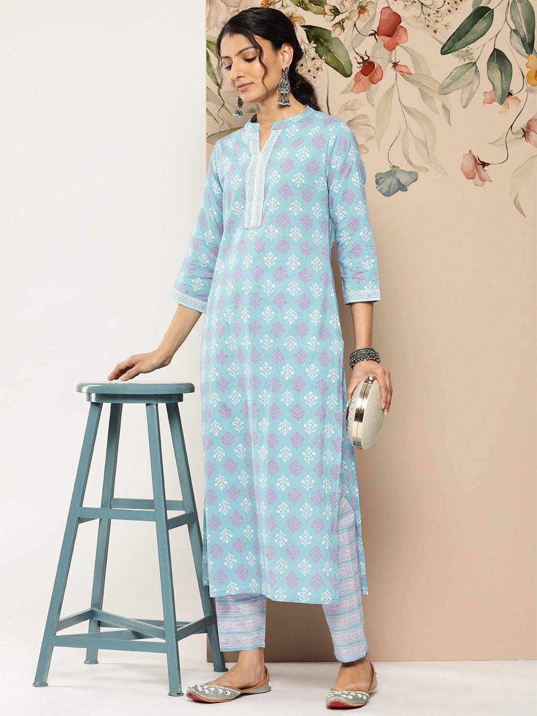 Women's Sky Blue Printed Straight Kurta With Trouser