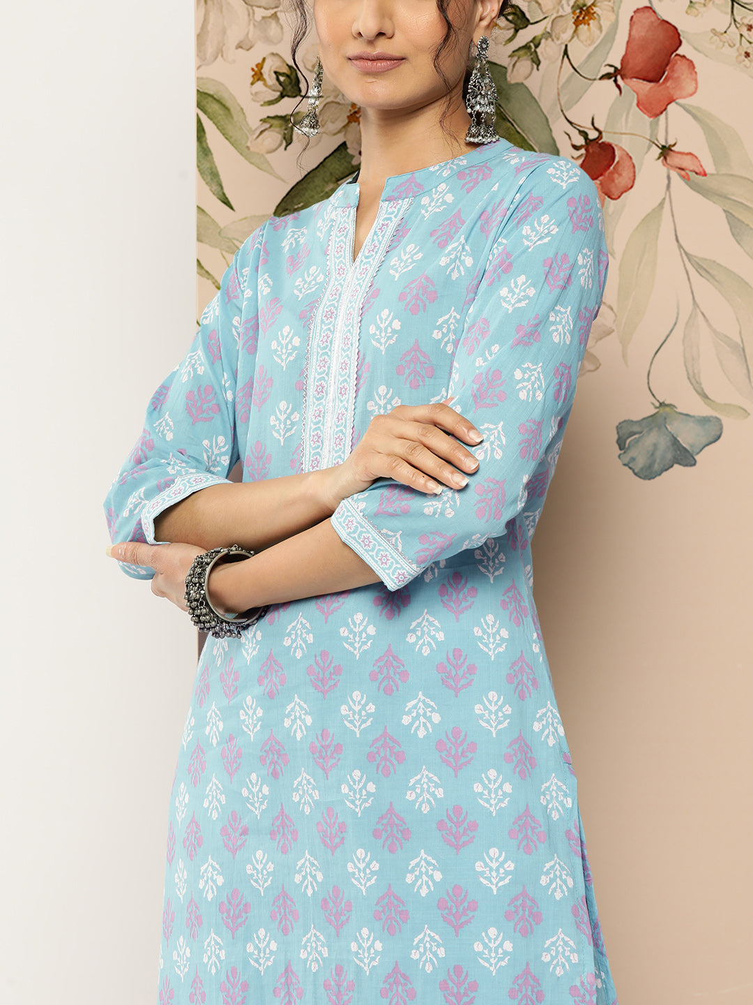 Women's Sky Blue Printed Straight Kurta With Trouser
