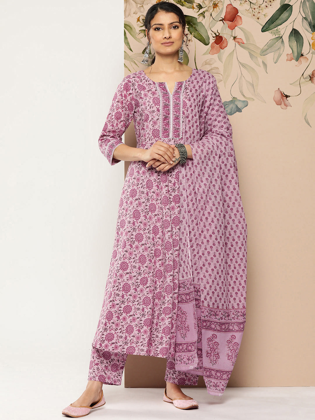 Women's Lavender Floral Printed Kurta With Palazzo And Dupatta