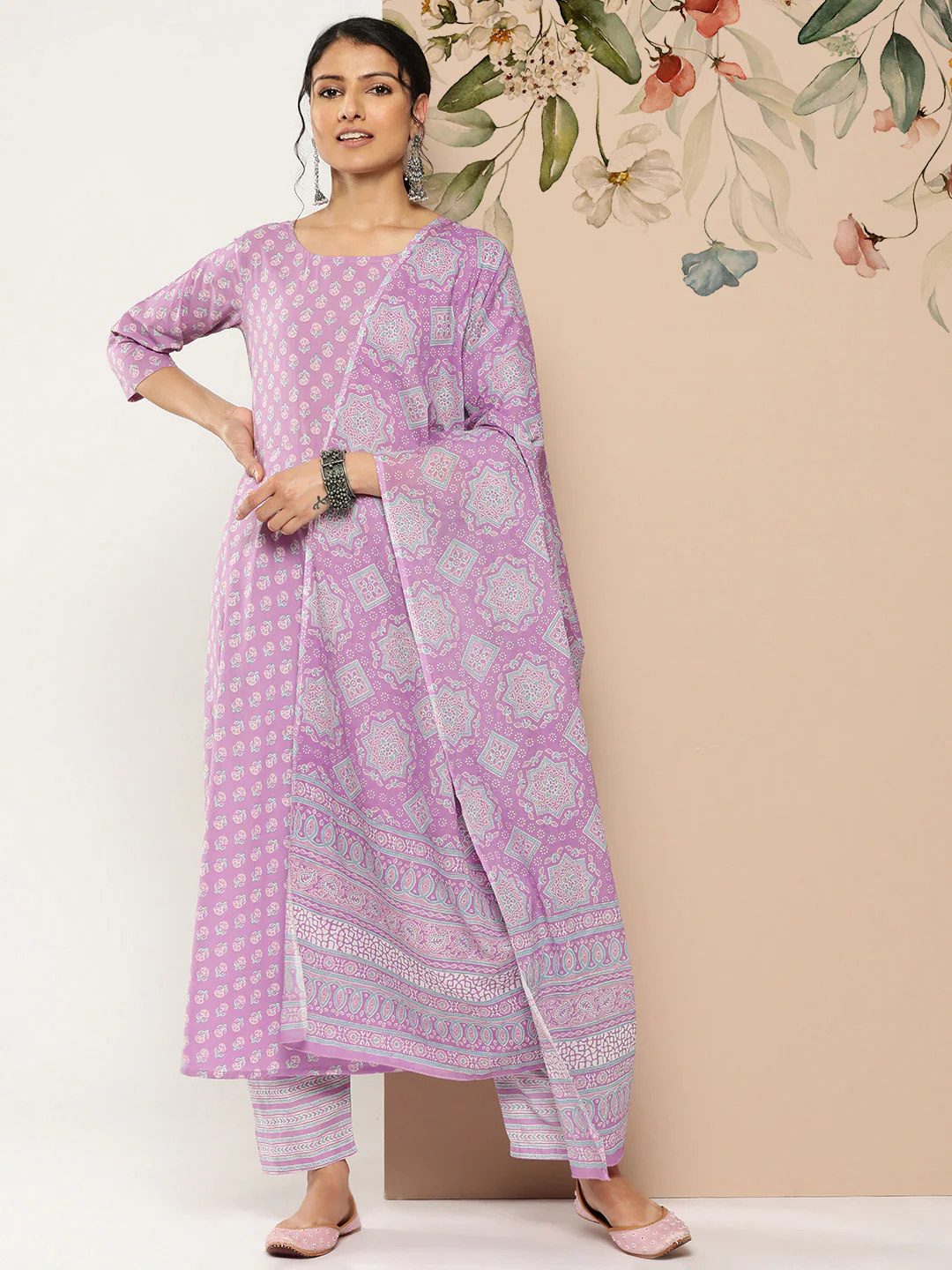 Women's Lavender Ethnic Printed Kurta With Trouser And Dupatta