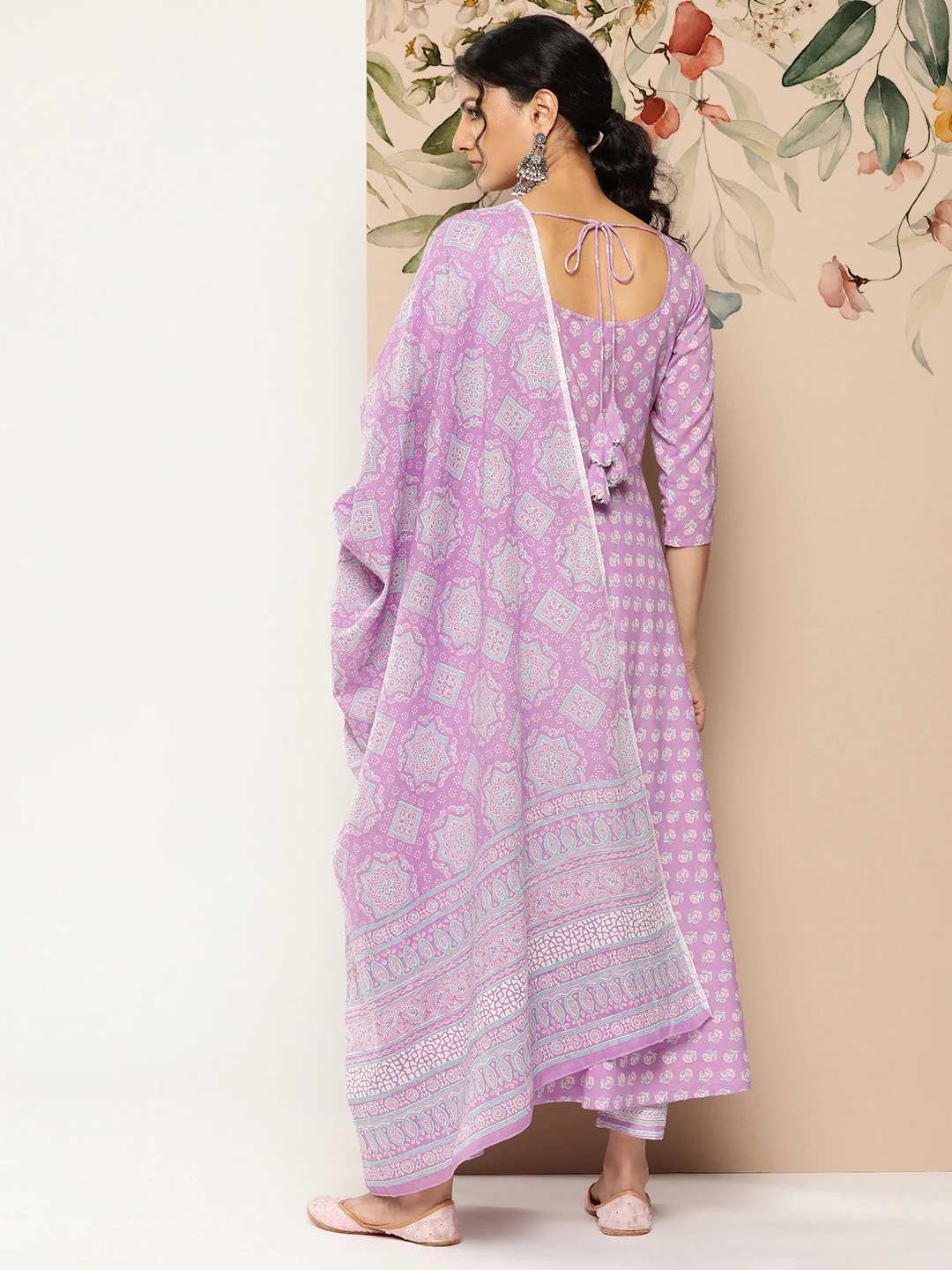 Women's Lavender Ethnic Printed Kurta With Trouser And Dupatta