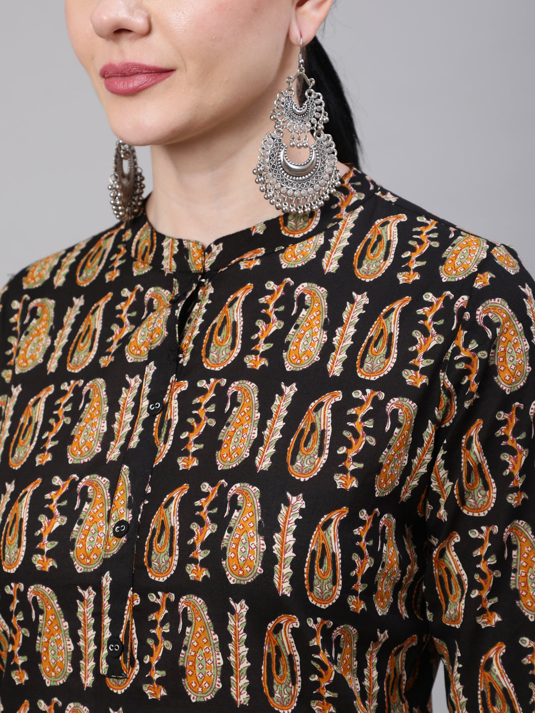 Women's Black Paisley Printed Straight Tunic With Three Quarter Sleeves