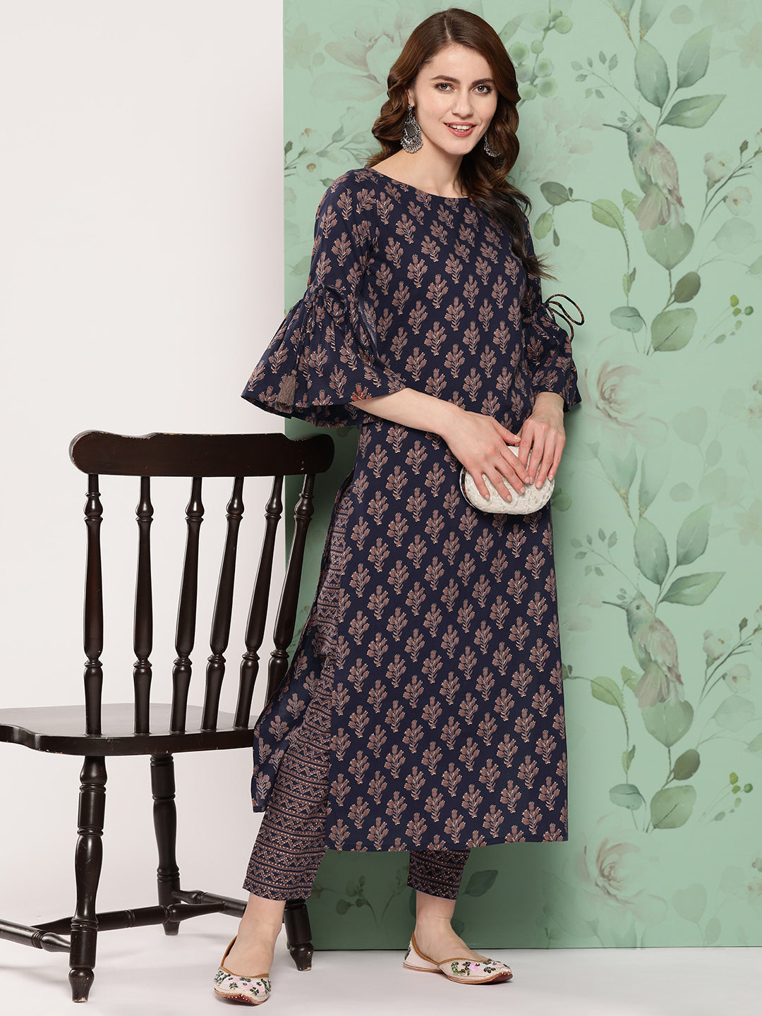 Women's Navy Blue Ethnic Printed Straight Kurta With Trouser