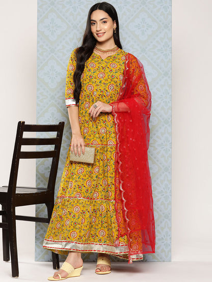 Women's Yellow Floral Printed Flared Dress With Scalloped Dupatta