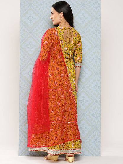 Women's Yellow Floral Printed Flared Dress With Scalloped Dupatta