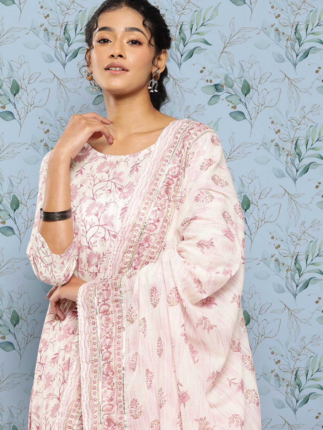 Women's Off- White & Pink Printed Anarkali Kurta With Trouser and Dupatta