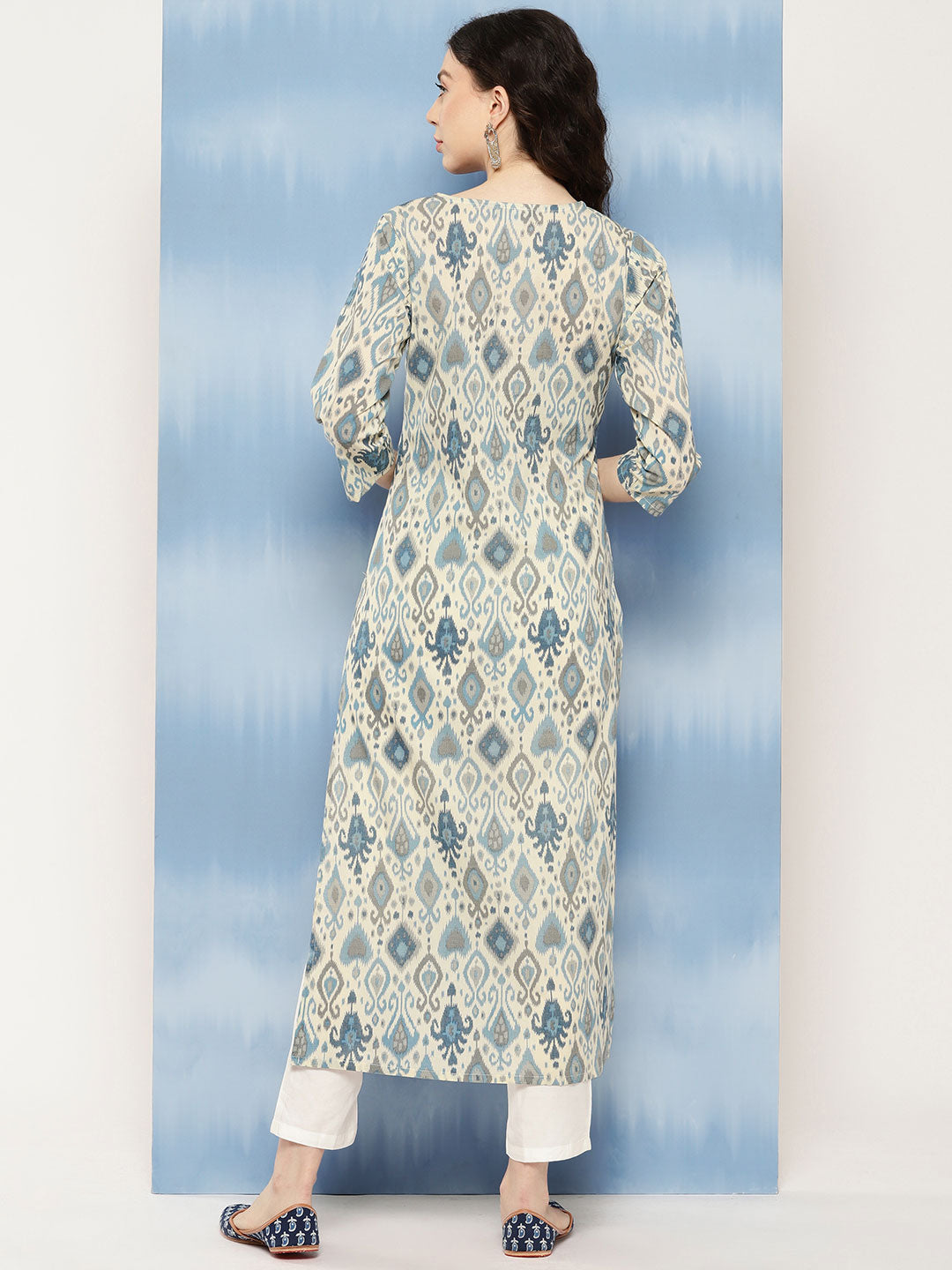 Women's Blue Ethnic Printed Straight Kurta with Three Quarter Sleeves