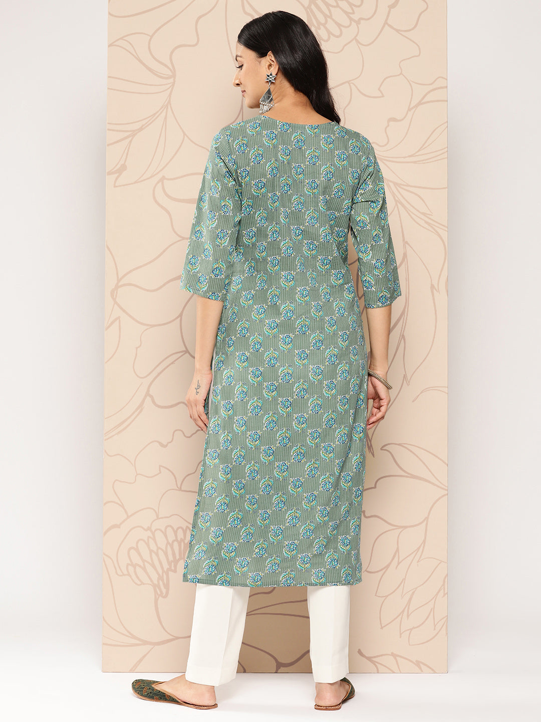 Women's Green Ethnic Printed Straight Kurta With Three Quarter Sleeves