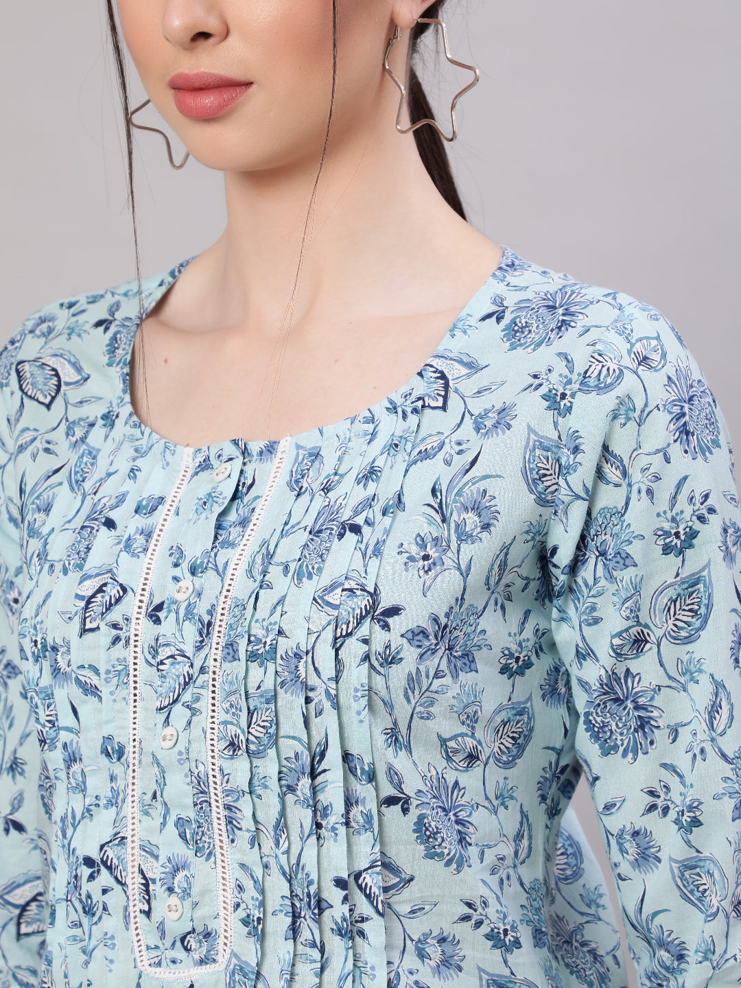 Women's Blue Straight Tunic With Three Quaretr Sleeves