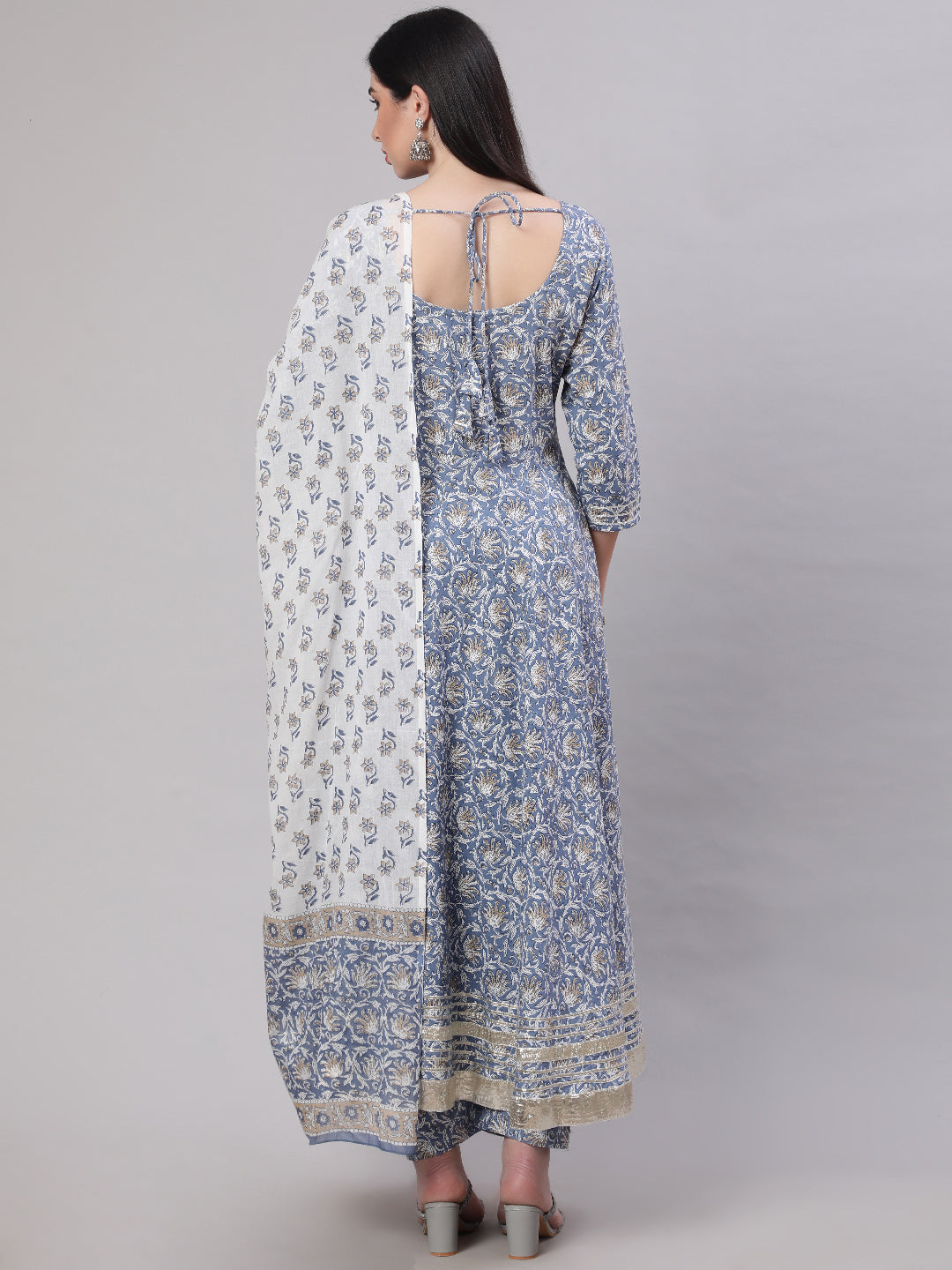 Women's Grey Floral Printed Flared Kurta With Trouser And Dupatta