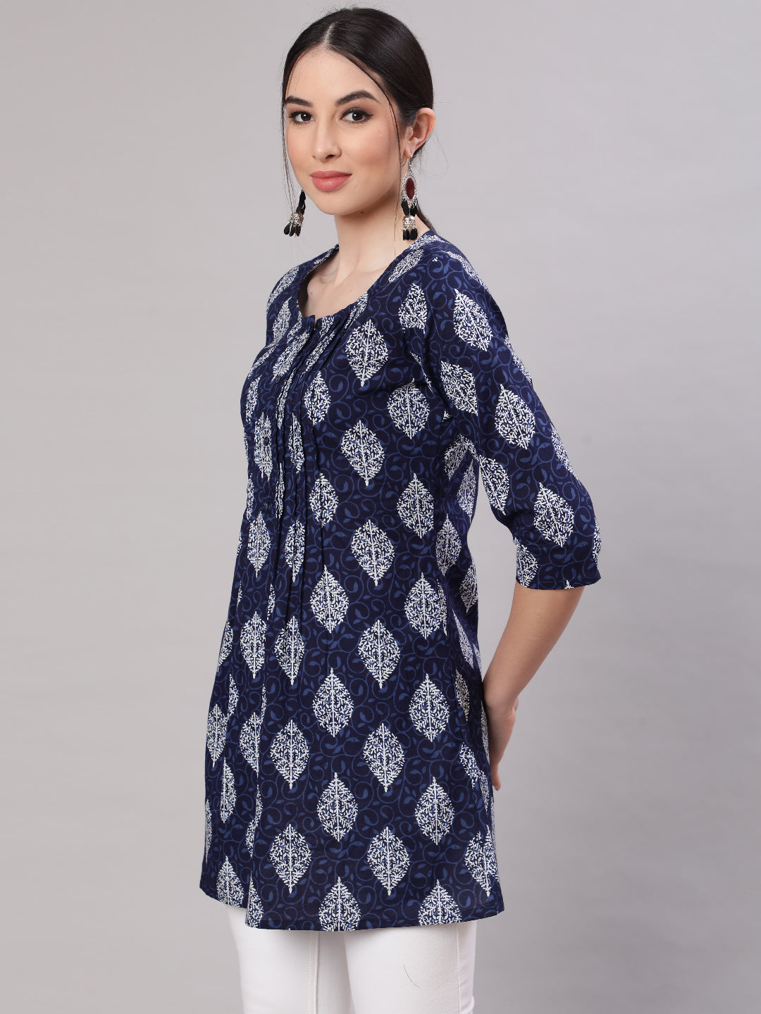 Women's Blue Straight Tunic With Three Quaretr Sleeves