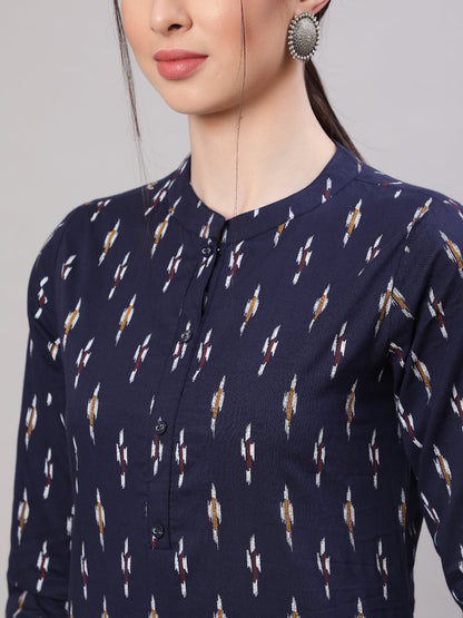 Women's Blue Straight Tunic With Three Quaretr Sleeves