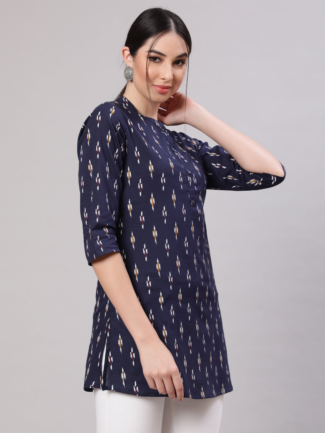 Women's Blue Straight Tunic With Three Quaretr Sleeves