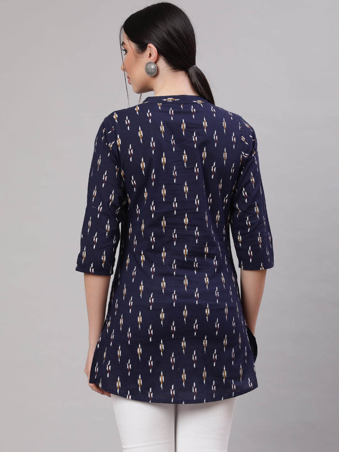Women's Blue Straight Tunic With Three Quaretr Sleeves