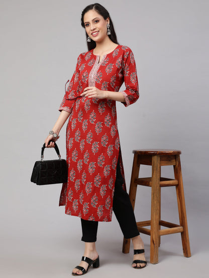 Women's Maroon Printed Straight Kurta With Three Quarter Sleeves