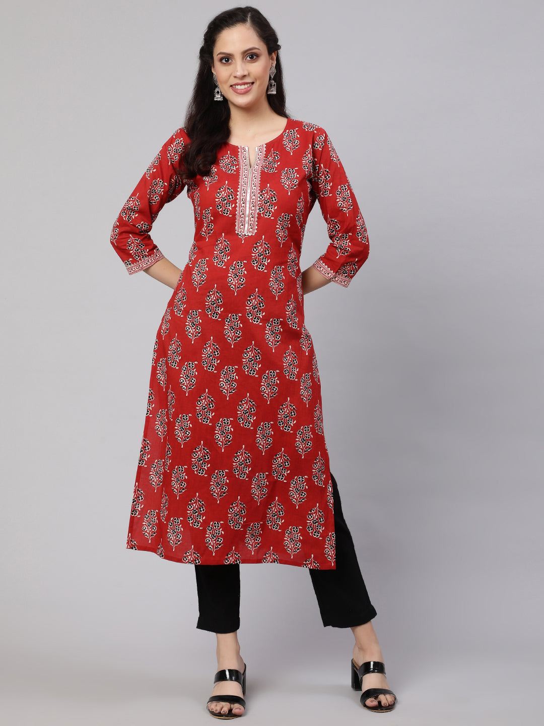 Women's Maroon Printed Straight Kurta With Three Quarter Sleeves