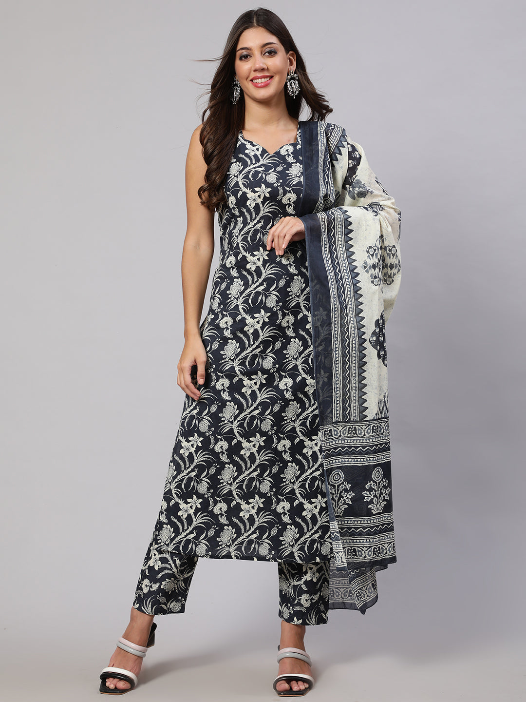 Women's Grey Paisely Printed Straight Kurta With Trouser And Dupatta