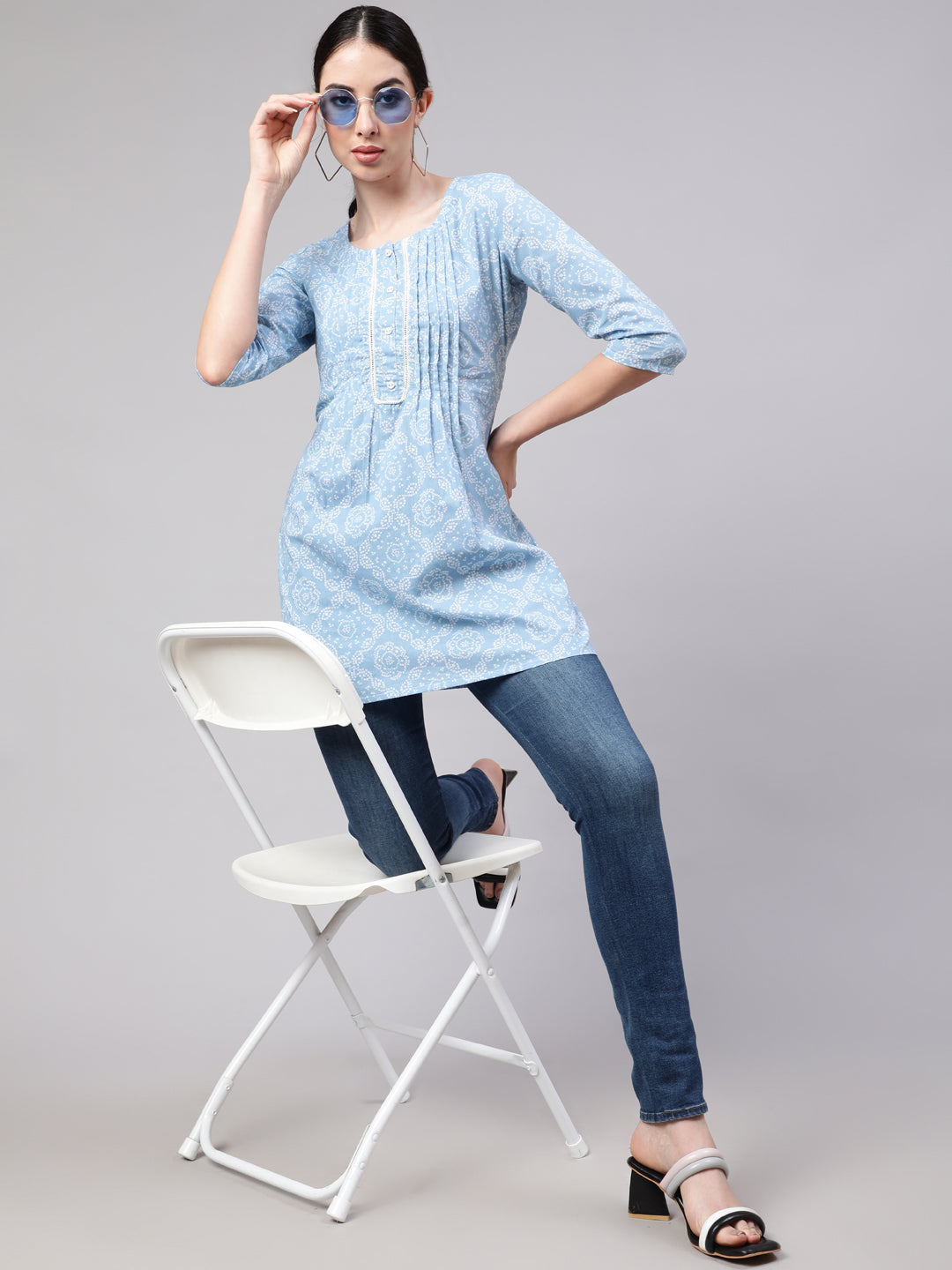 Women's Blue Straight Tunic With Three Quaretr Sleeves