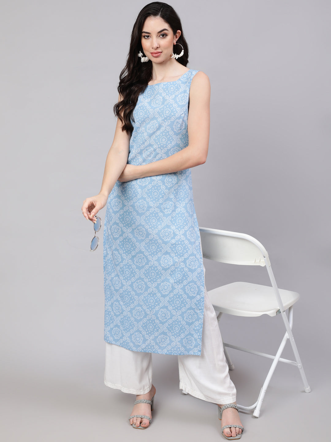 Women's Blue Ethnic Printed Straight Sleevless Kurta