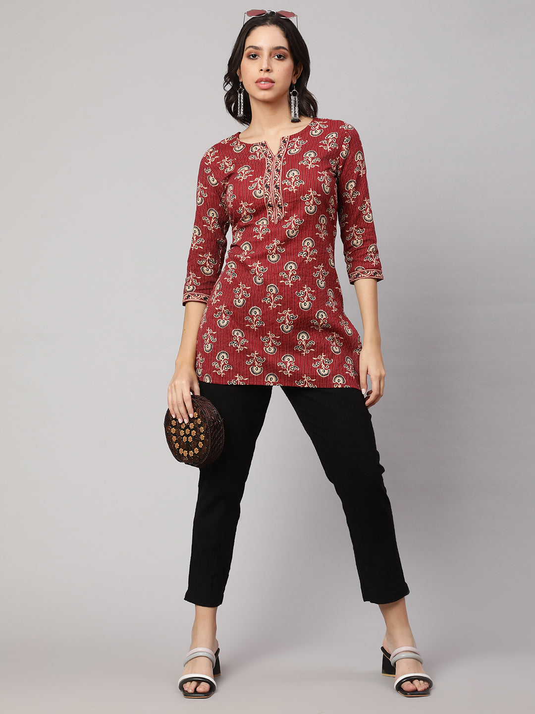 Women's Maroon Straight Tunic With Three Quaretr Sleeves